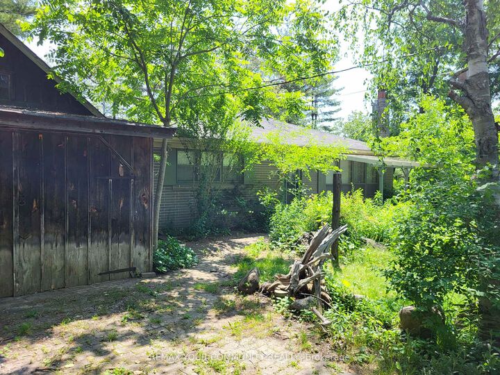 Property Photo: 11419 Bathurst Street ON L4S 1J9