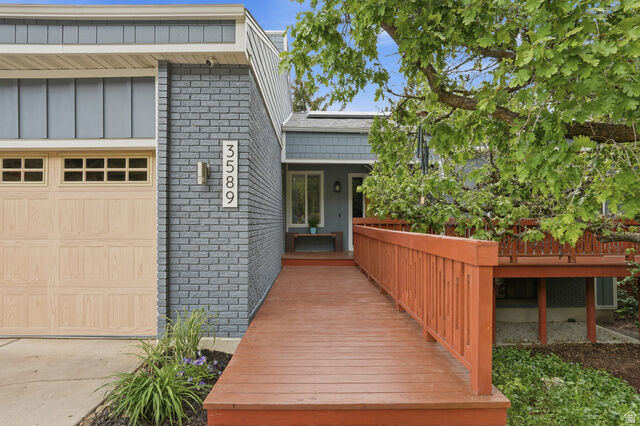 Property Photo:  3589 E Macintosh Ln  UT 84121 