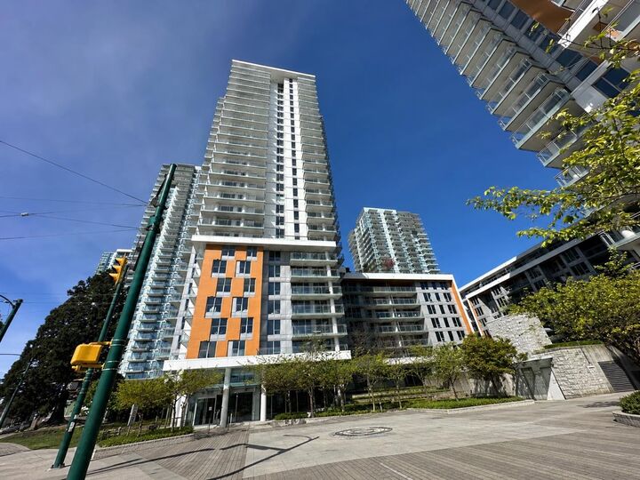 455 SW Marine Drive 712 — photo 1