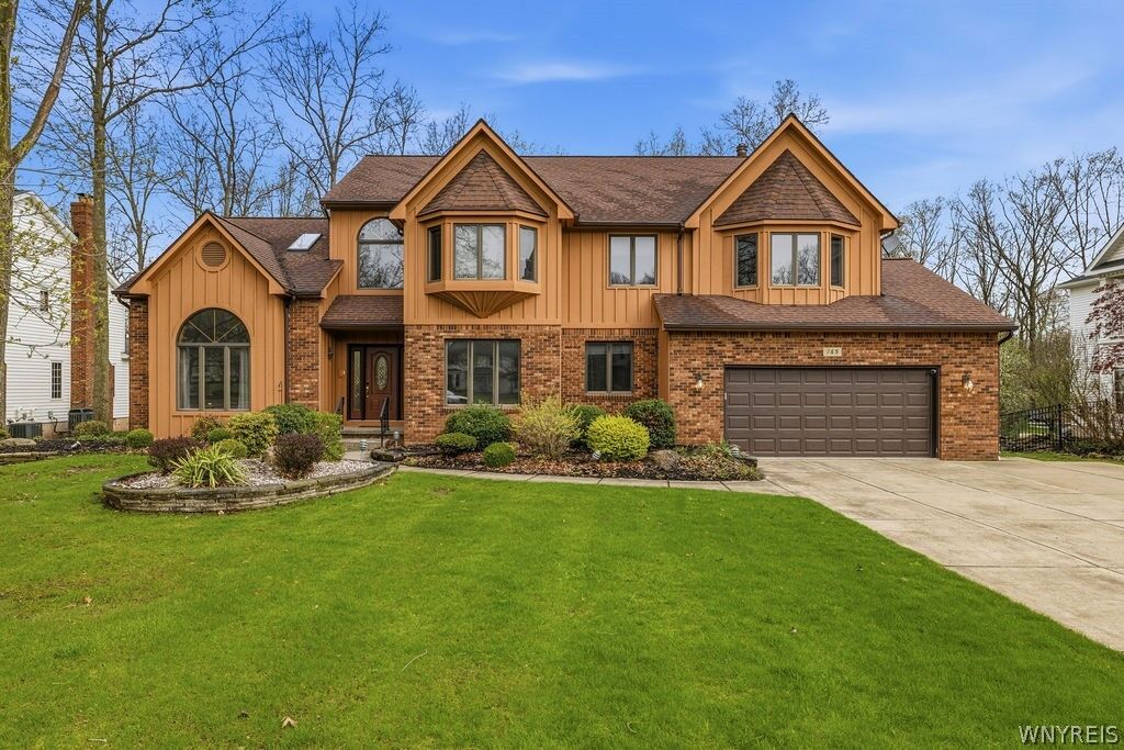 Property Photo:  165 Spicer Creek Run  NY 14072 
