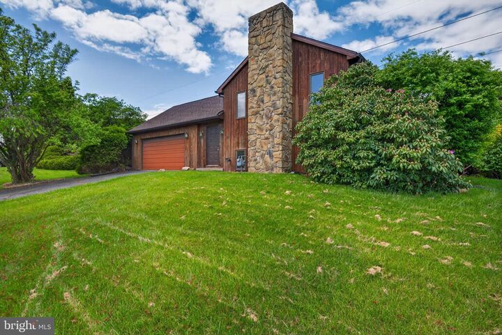 Property Photo:  342 Larkin Drive  PA 17356 