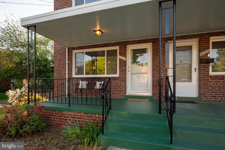 Property Photo:  5020 36th Place  MD 20782 