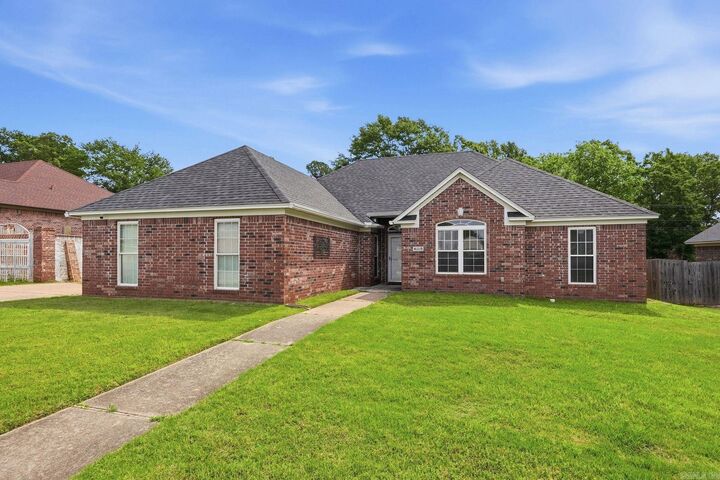 Property Photo: 4110 Stoneybrook Drive AR 72022