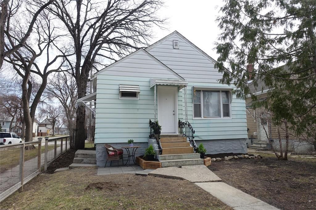 Photo de la propriété:  764 Warsaw Avenue  MB R3M 1C9 