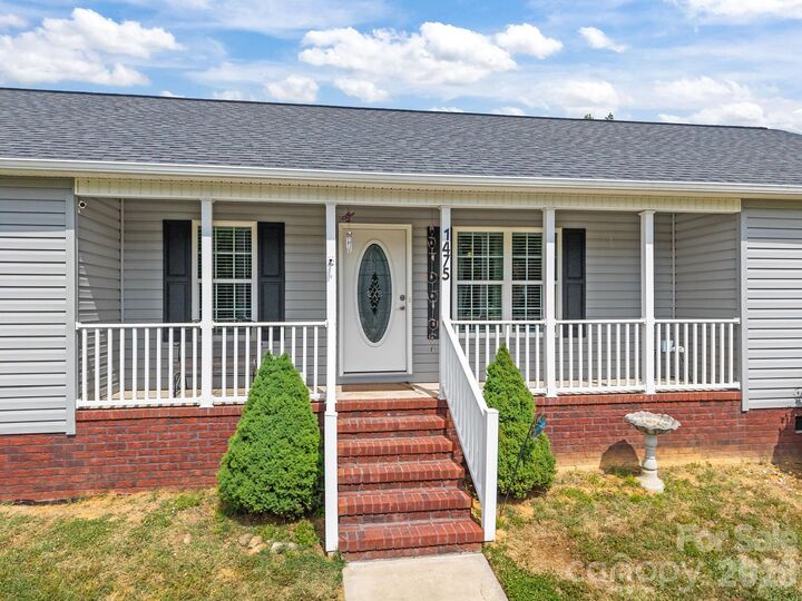 Property Photo:  1475 Emanuel Church Road  NC 28138 