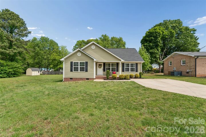 Property Photo:  414 Cove Lane  NC 28023 