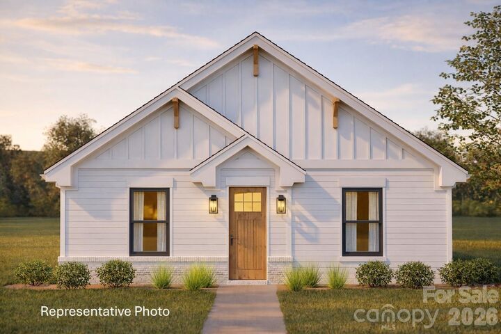 Property Photo: 1034 Walnut Street NC 28001