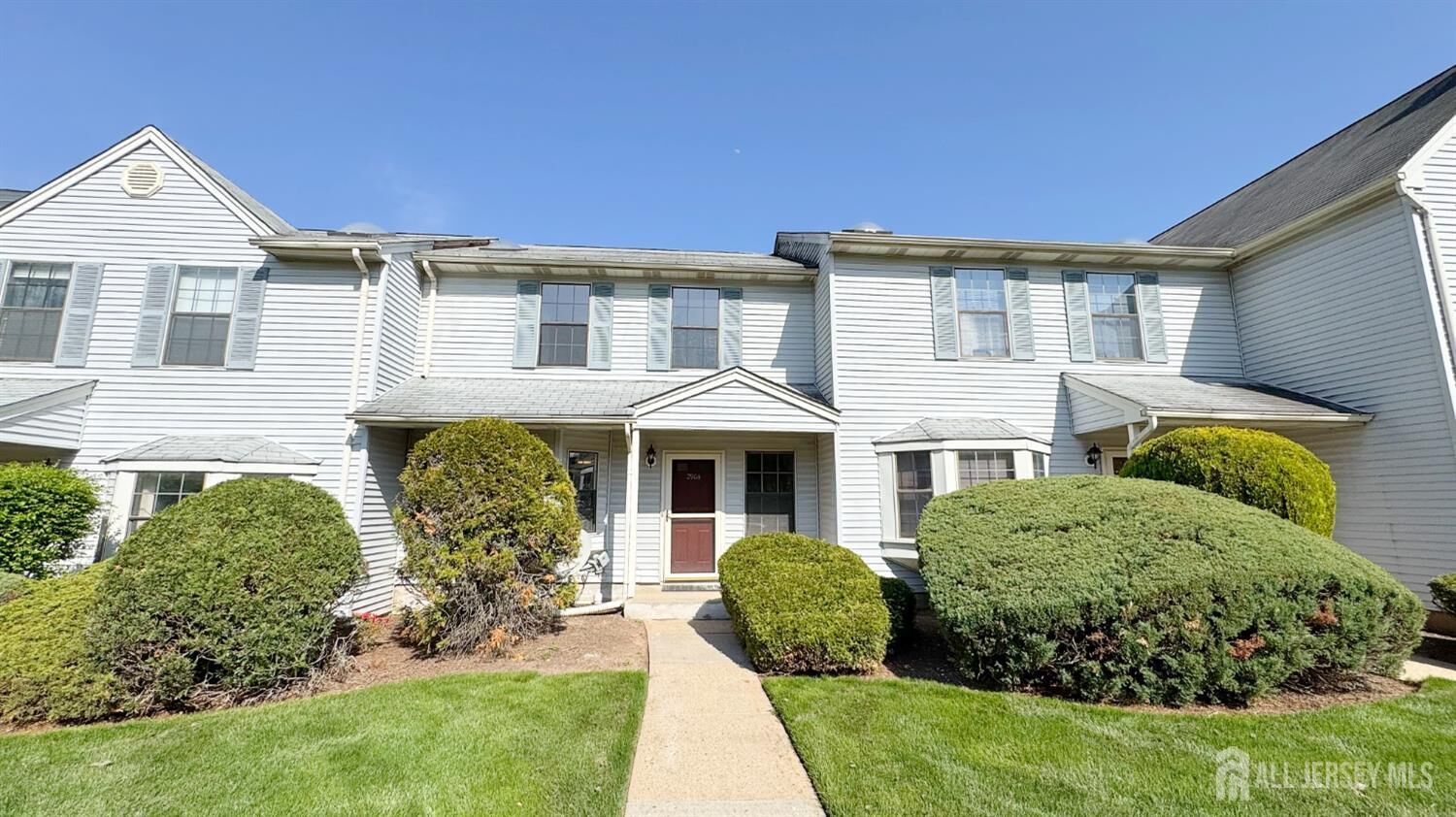 Property Photo:  2904 Stonehedge Road  NJ 08820 