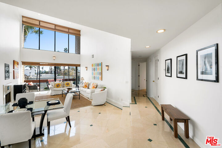 Property Photo:  750 S Bundy Dr  CA 90049 