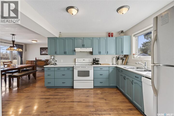 Property Photo: 149 2nd Avenue S SK S0M 2K0