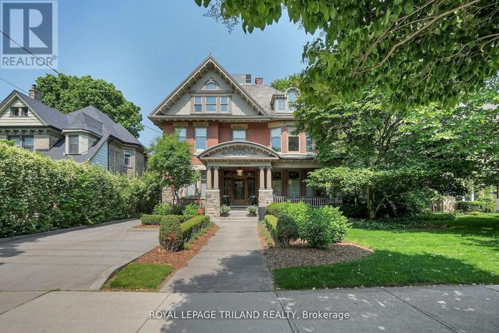 512 Colborne Street — photo 1