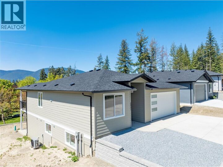 Property Photo:  2951 27 Street Northeast  BC V1E 2Z7 