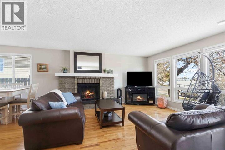 Property Photo:  129 Duncan Drive  AB T9K 1C1 