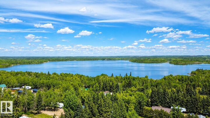 Property Photo: 400 60501 Range Road 120 AB T0A 0C0