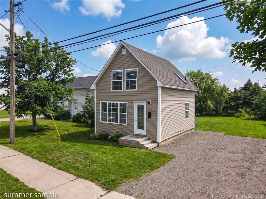 Property Photo: 254 Highlandview Road NB E1A 2L3
