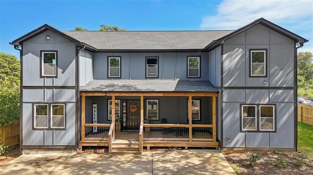Property Photo:  1400 Bouldercrest Road  GA 30316 