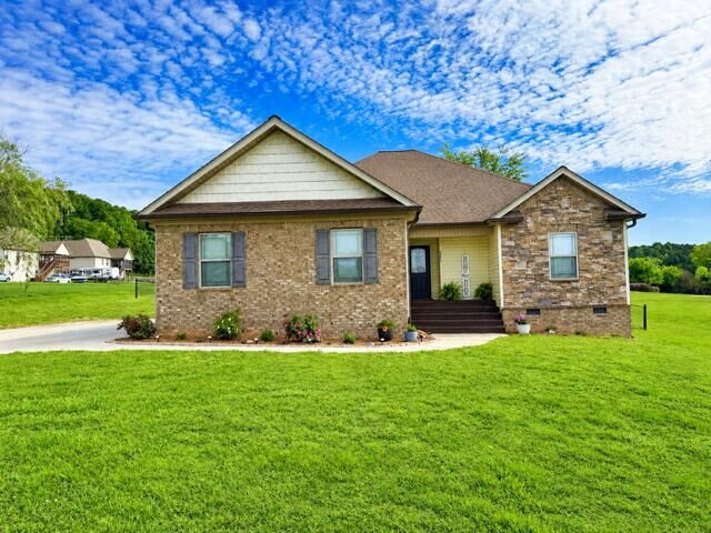 Property Photo:  111 Hall Norwood Road SE  TN 37311 