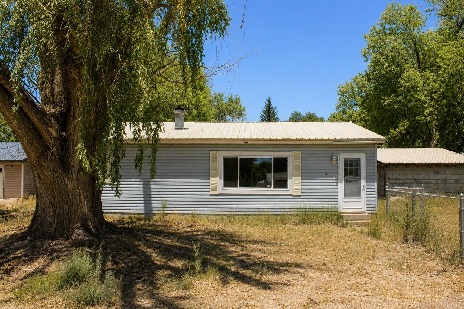 Property Photo: 575 W 6th Avenue CO 81424
