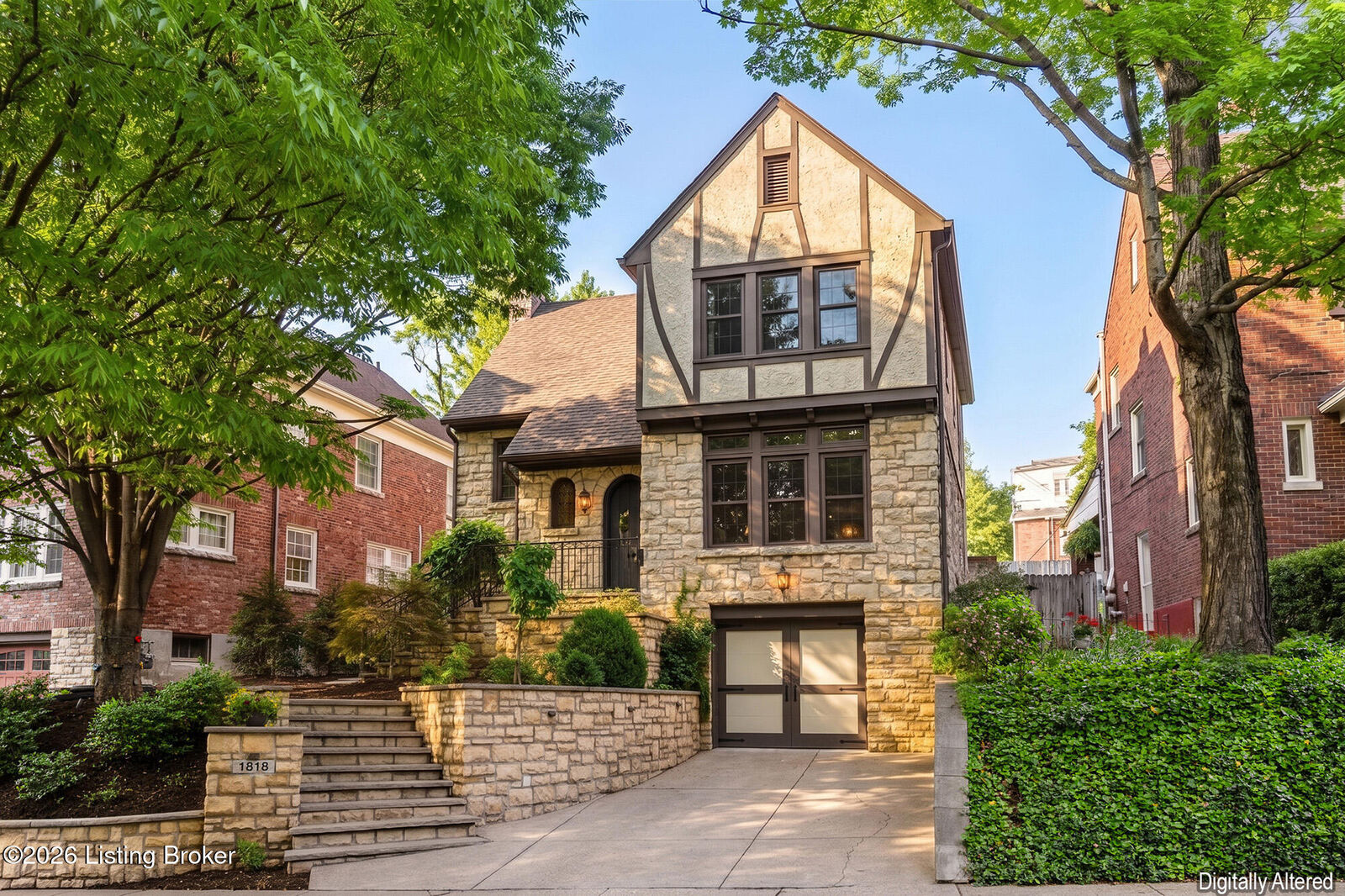Property Photo:  1818 Yale Dr  KY 40205 
