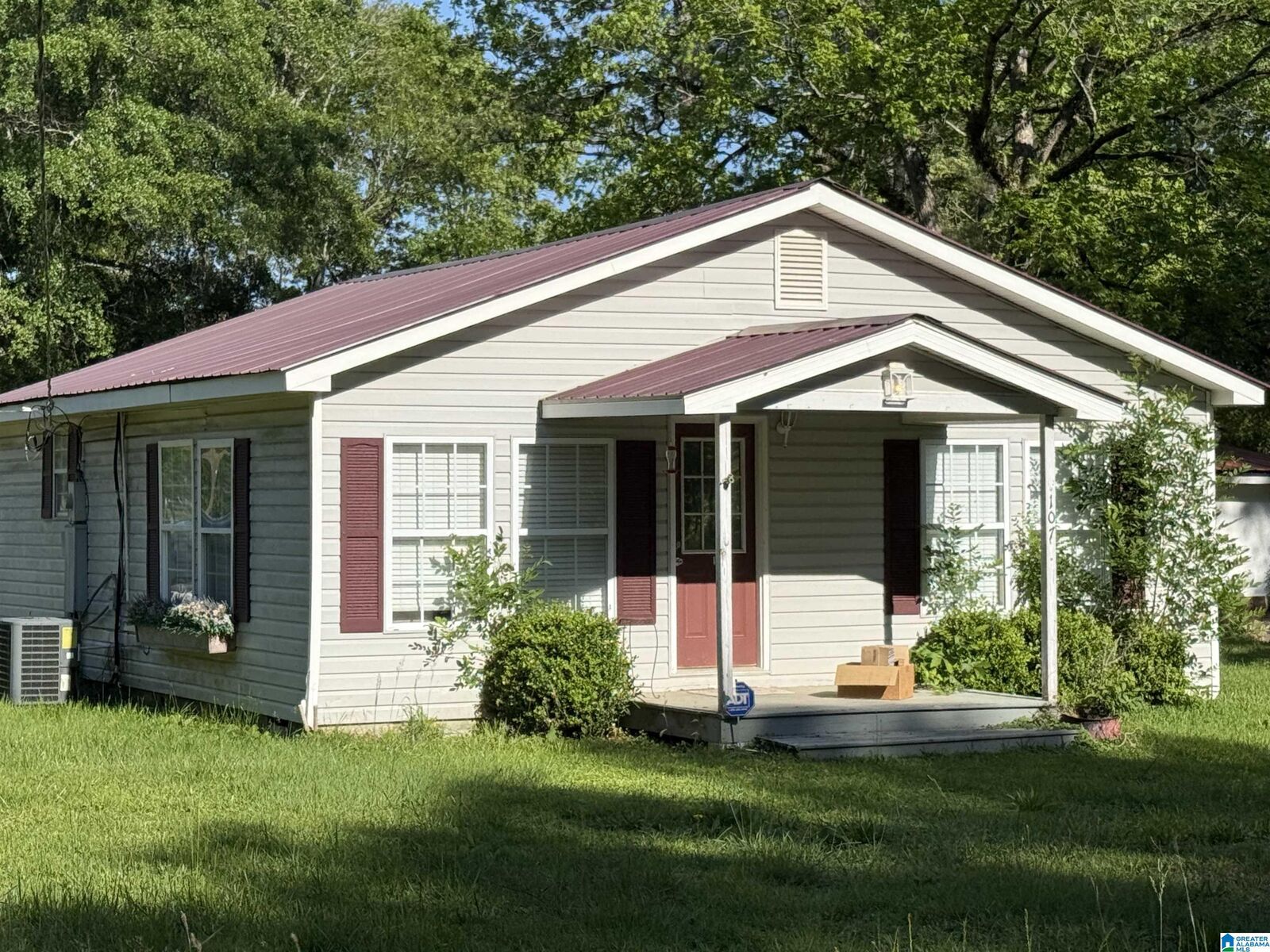 Property Photo:  107 Hughes Street  AL 35051 