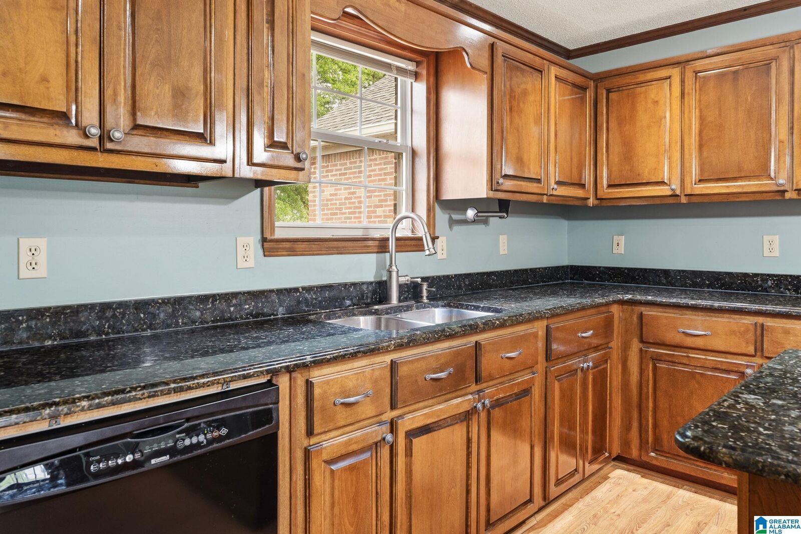 Property Photo: 107 Pine Harbor Way AL 35128