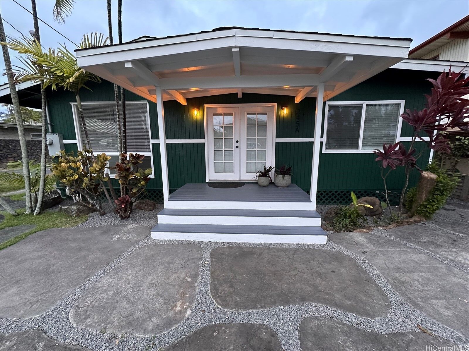 Property Photo:  245 Hualani Street A  HI 96734 