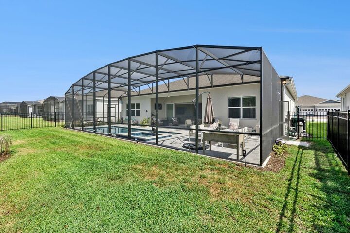 Property Photo:  15078 Canopy Cover Drive  FL 34787 