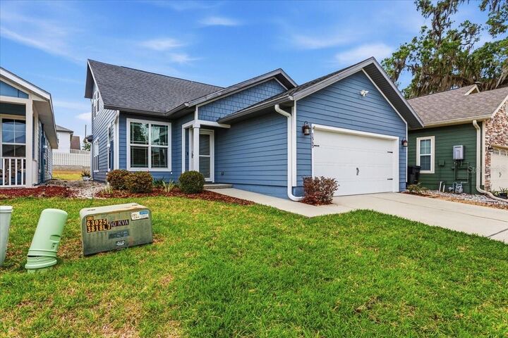 Property Photo:  1545 NW 120th Way  FL 32606 