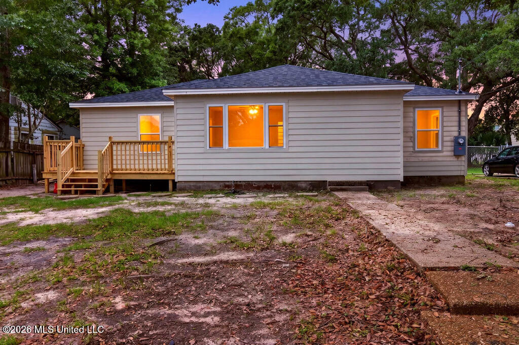 Property Photo:  1662 Hollywood Boulevard  MS 39531 