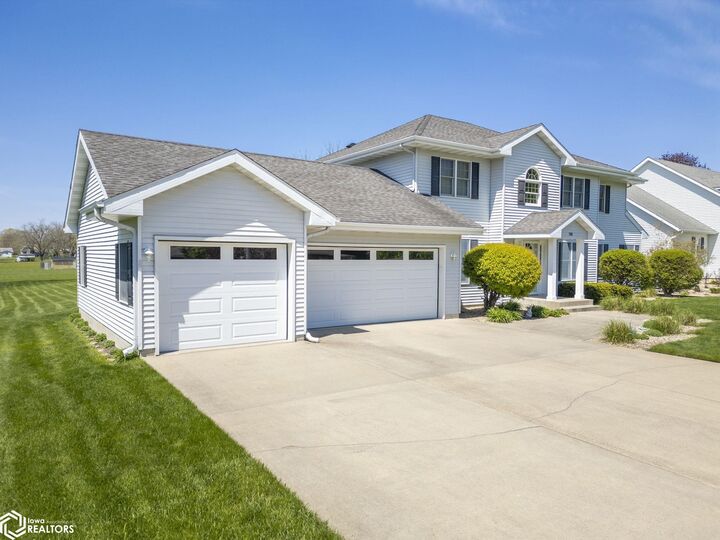 Property Photo: 1530 S Kentucky Avenue IA 50401