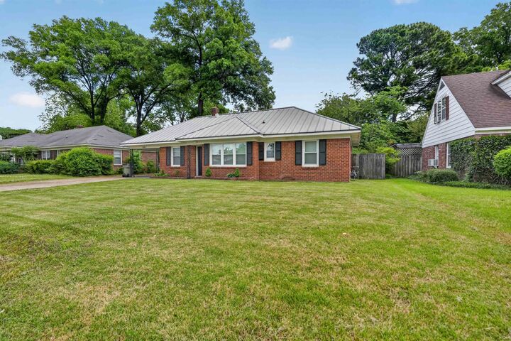 Property Photo:  1514 Mt Moriah Rd  TN 38117 