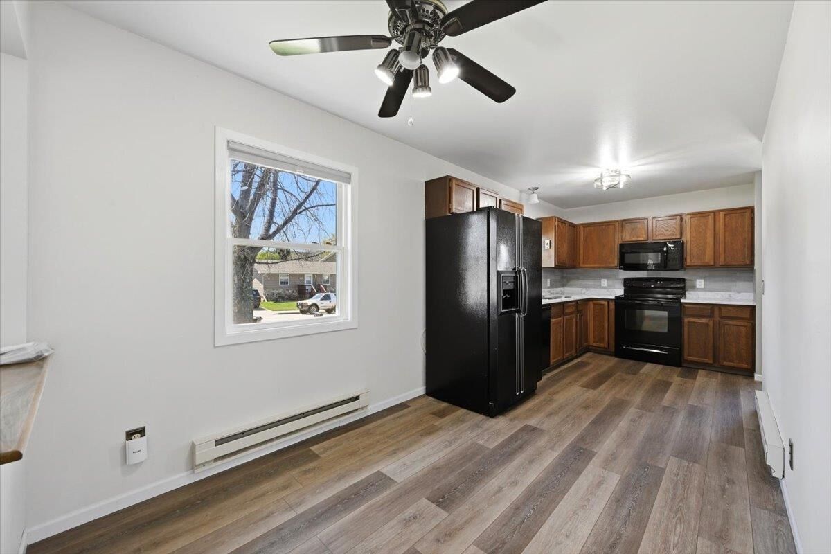 Property Photo:  812 E Grant Street  SD 57783 