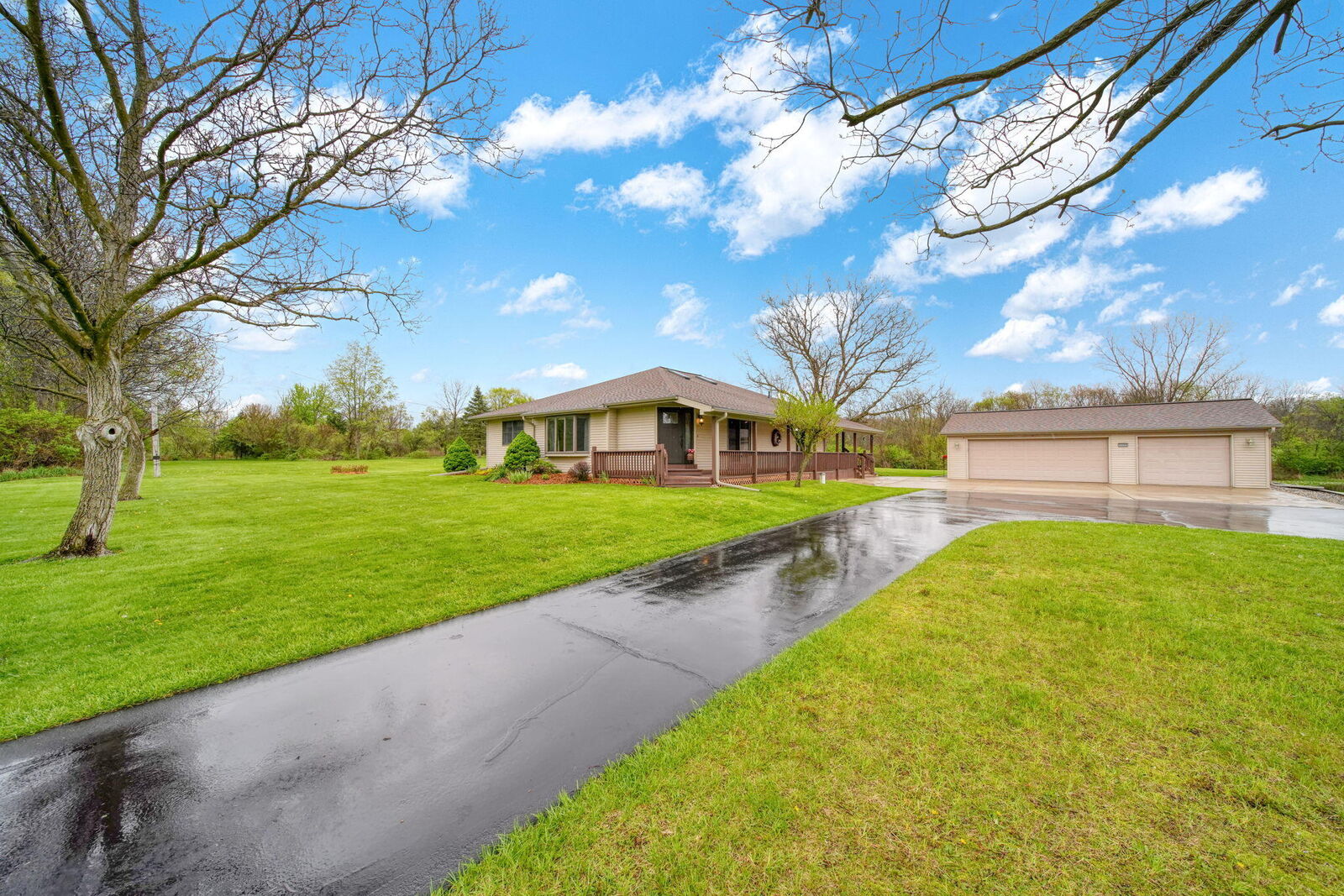 Property Photo:  5299 Rives Junction Road  MI 49201 