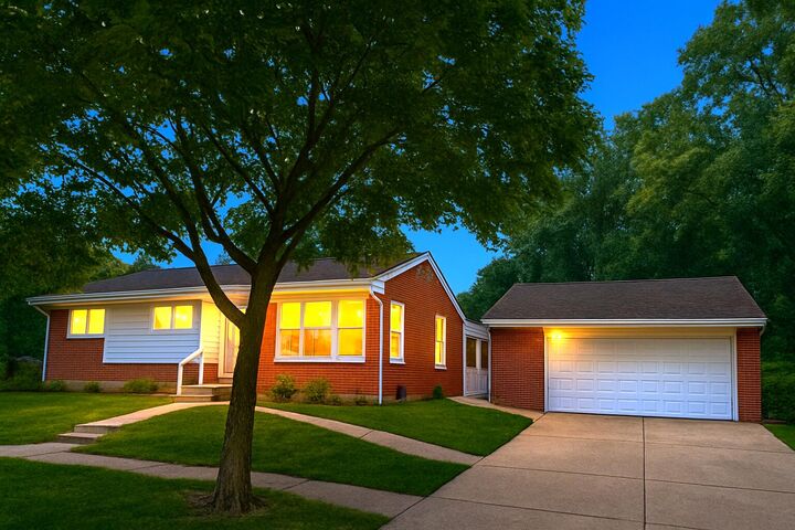 Property Photo: 1720 Avondale Avenue MI 48103