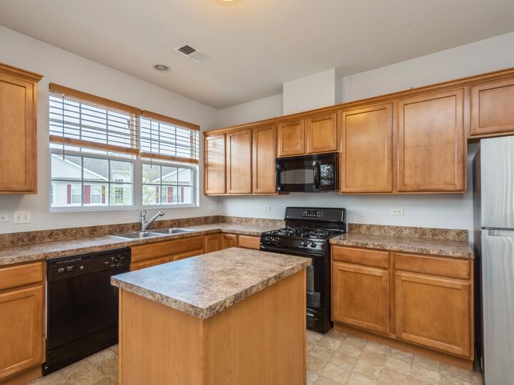 Property Photo:  2243 Concord Drive 30-B  IL 60050 