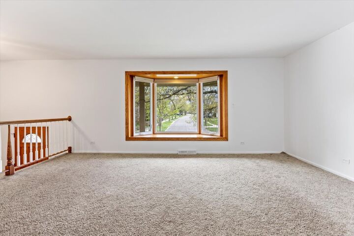 Property Photo:  644 N Glenn Drive  IL 60074 