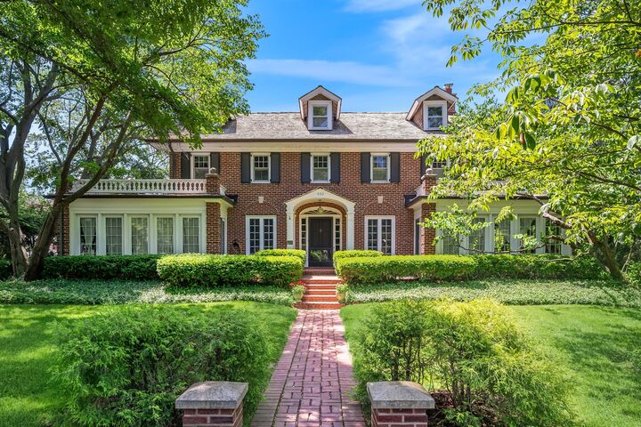 Property Photo:  500 Maple Street  IL 60093 