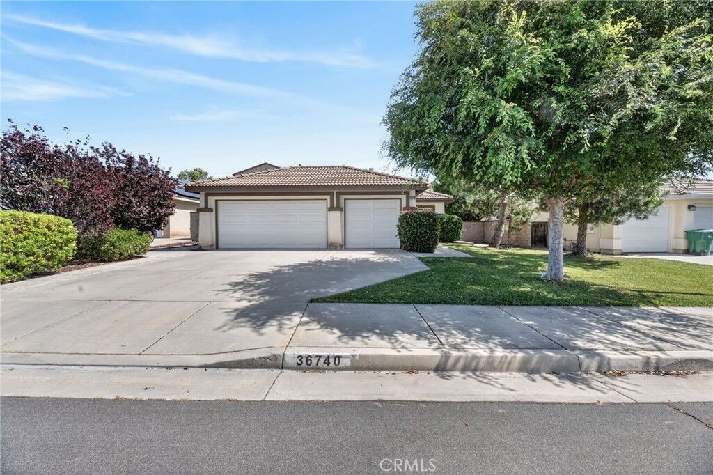 Property Photo:  36740 Red Oak  CA 92596 