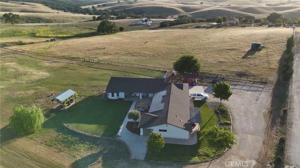 Property Photo:  7989 Sundance Trail  CA 93446 