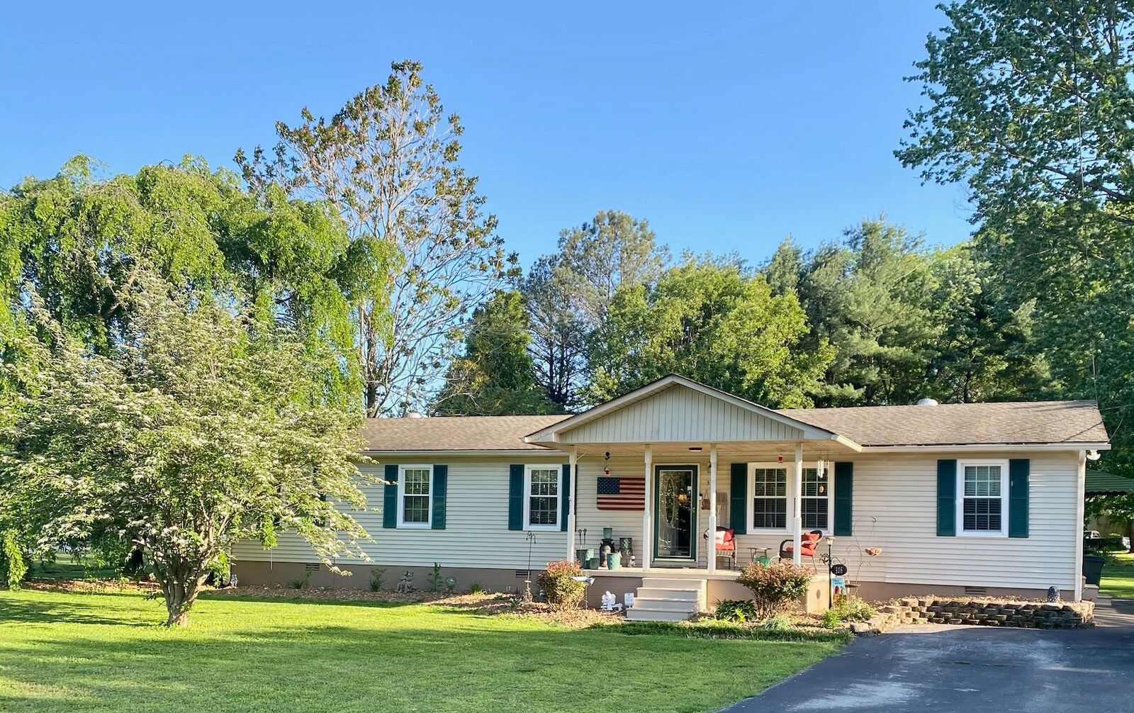 Property Photo:  316 Davis St  TN 37318 