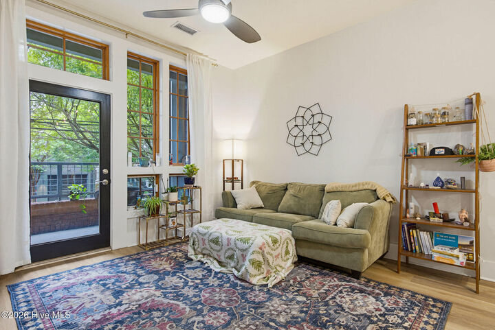 Property Photo:  801 N 4th Street Apt 204  NC 28401 