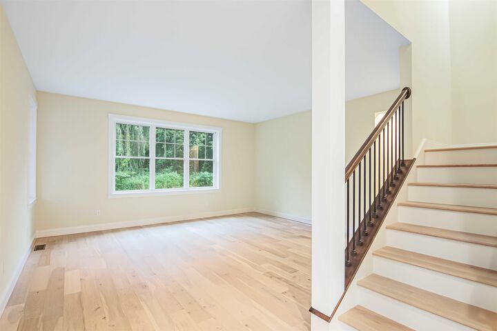 Property Photo:  6 Barnabas Court  VT 05446 