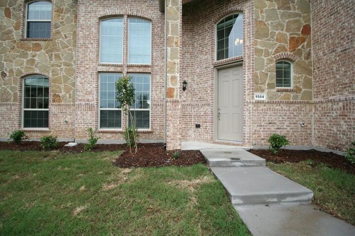 Property Photo:  1504 Joy Drive  TX 75007 