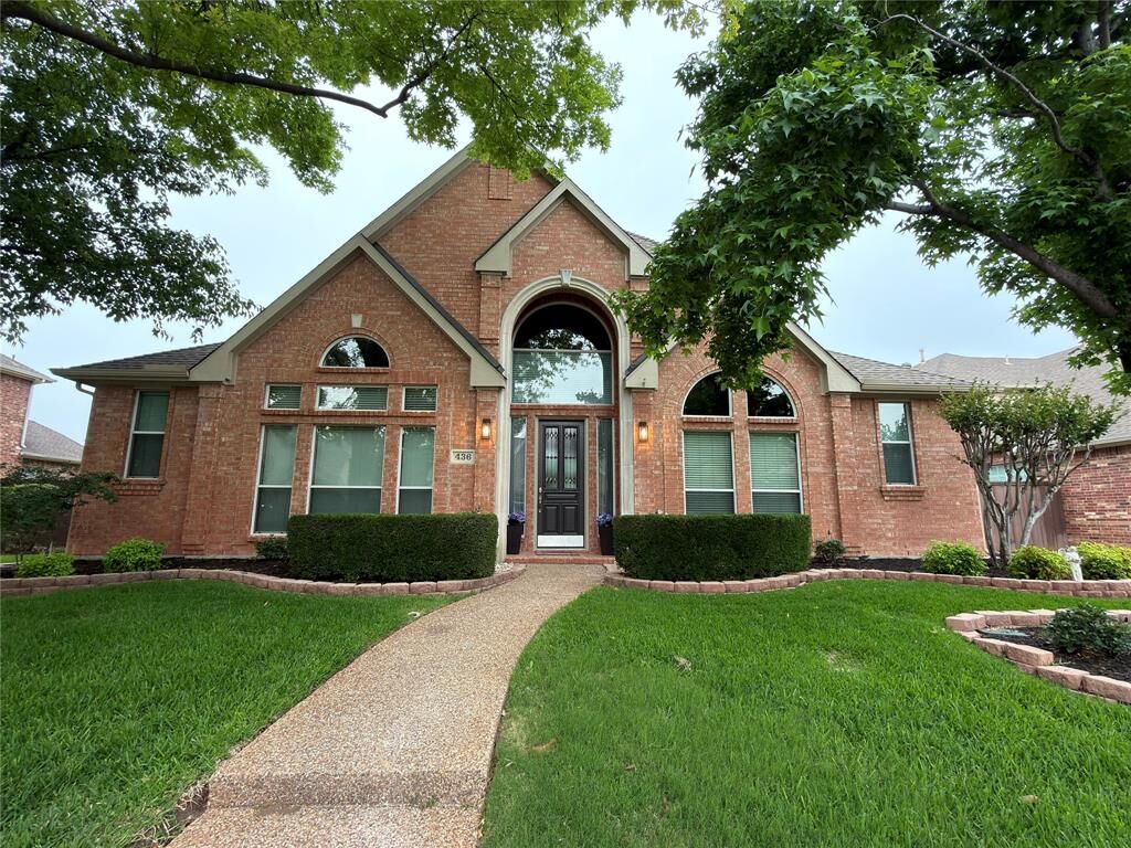 Property Photo: 436 Graham Drive TX 75019