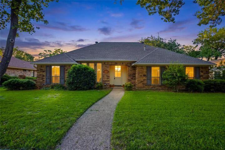 Property Photo:  217 Willowcrest Drive  TX 75040 