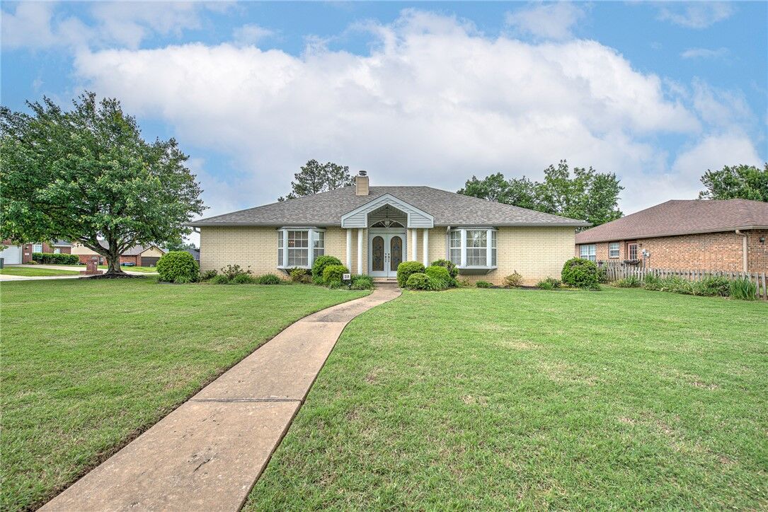 Property Photo:  210 Lyndal Lane  AR 72712 