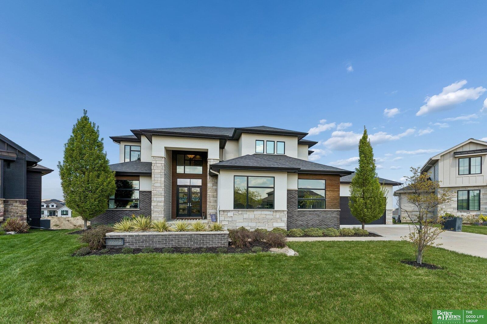 Property Photo:  10208 S 183rd Avenue Circle  NE 68136 