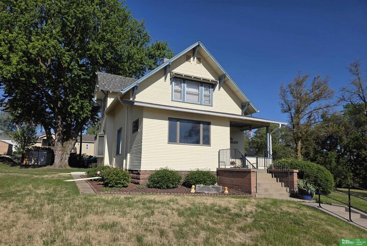 Property Photo:  616 S Kingsley Street  NE 68467 