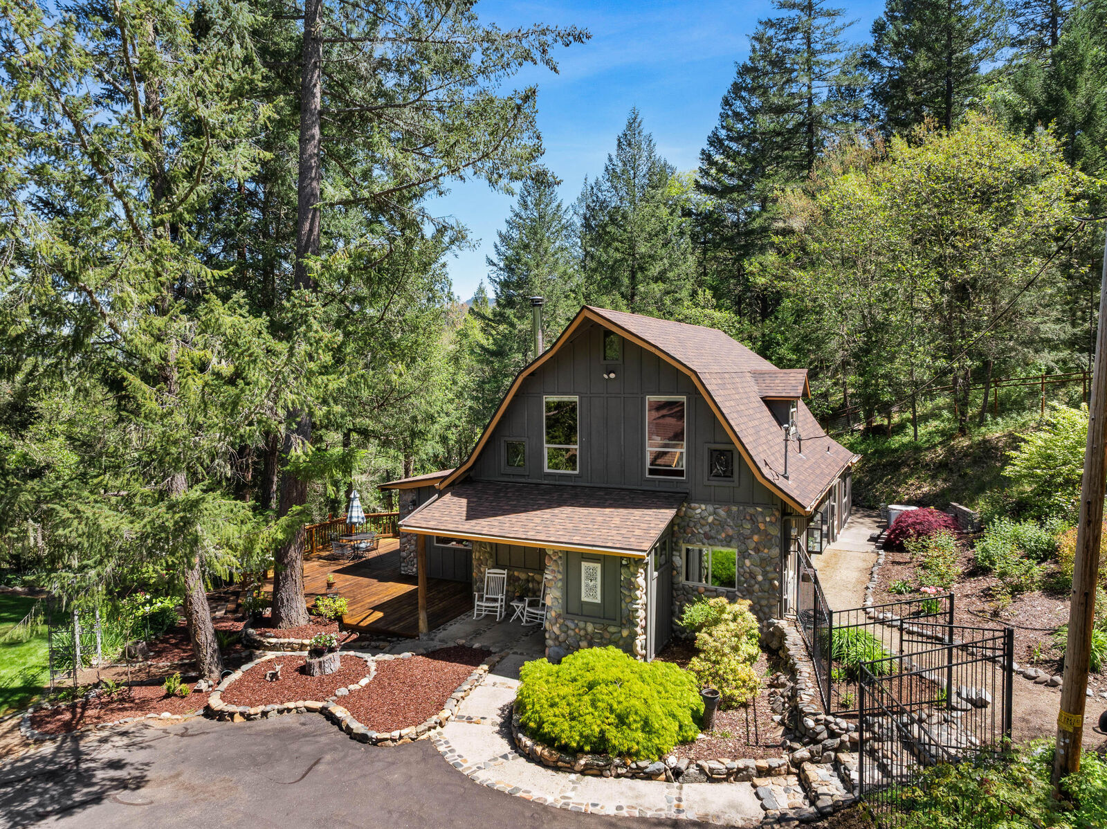 Property Photo:  2175 Birdseye Creek Road  OR 97525 