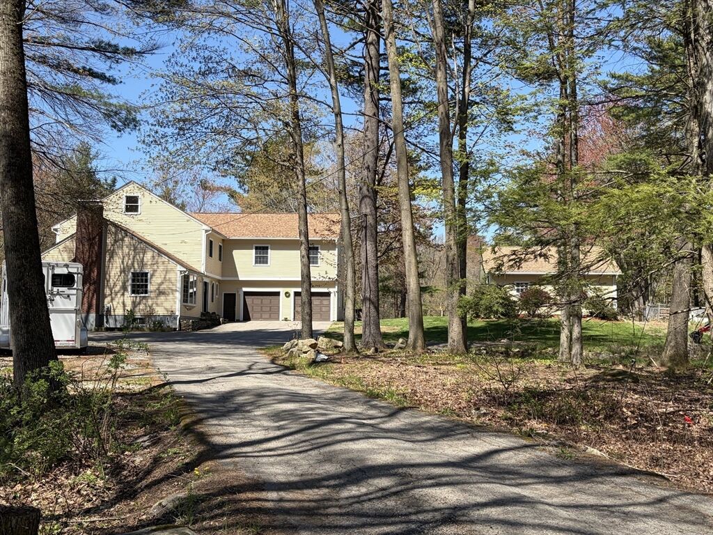 Property Photo:  522 Greenville Rd  MA 01431 